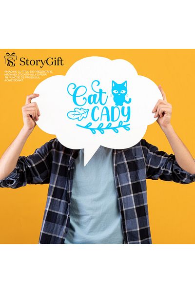StoryGift Romania Sticker Eticheta 50CM Exterior cu o pisicuta si textul "Cat caddy" - pisicuta care cara mingil