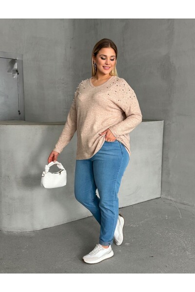 Sevda Kılınç Pearl Embroidered Sweater