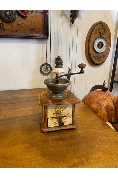 ANTİKA AYAL Antika kahve değirmeni