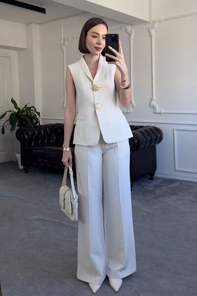 MAGARDE Costum de designer cu vestă cu nasturi aurii - STONE