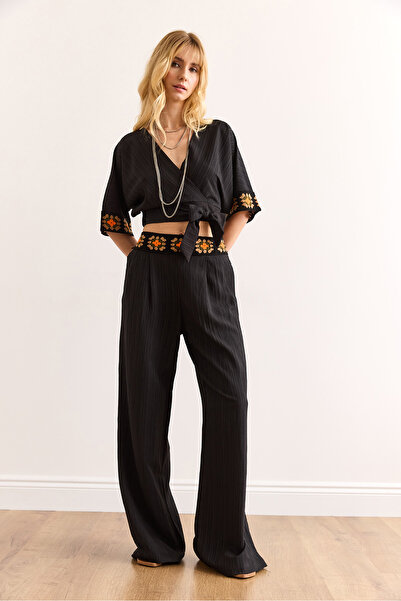 Olalook Women's Black Embroidery Banded Bottom Top Set Tkm-19000388