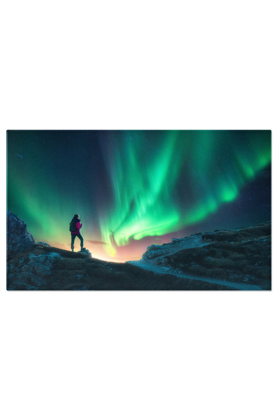StoryGift Romania Tablou Canvas Cu Femeia Si Aurora Boreala - Eleganta Feminina In Lumina Nordului
