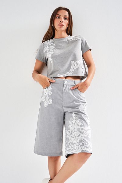 its basic Women's Gray Color Lace Embroidered Midi Length Design Fabric Bermuda Shorts