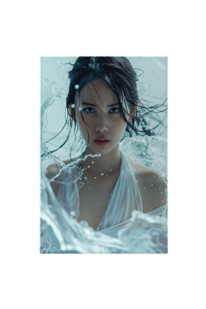 StoryGift Romania Tablou Canvas: O Femeie Cu Parul Negru In Apa - Captivitate...