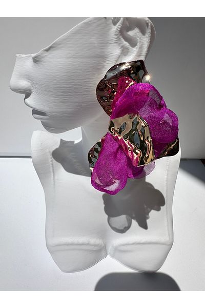 MFM STORE Gold Metal Tulle Detailed Flower Earrings