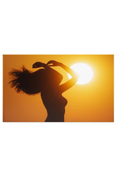 StoryGift Romania Tablou Canvas Profilul Unei Femei Tinere In Costum De Baie La Plaja, Profil, Silueta, Soare, Fe