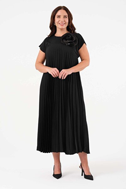 Gemko Yakası Güllü Piliseli Elbise - Siyah