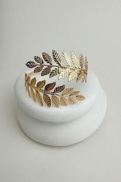 Modex Gold Color Leaf Detail Arm Accessory (Diameter:9Cm)