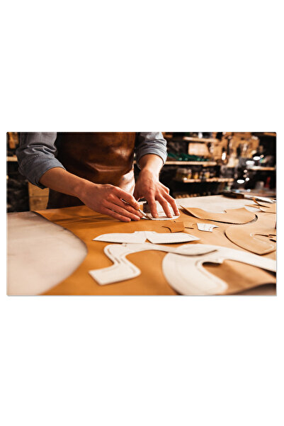 StoryGift Romania Tablou Canvas Cizmarul Masoara Si Taie Pielea Meserie, Cizm...