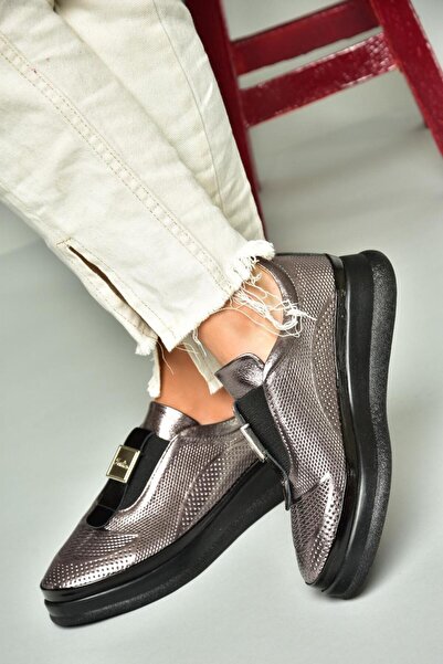 Fox Shoes U555130603 Платинові жіночі туфлі з натуральної шкіри