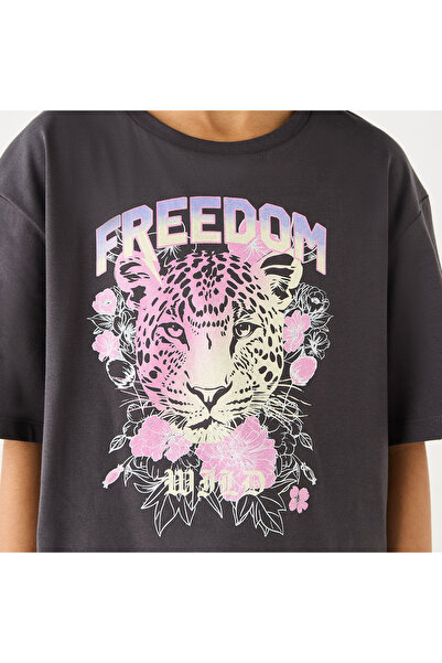 Juniors Graphic Print Crew Neck T-Shirt With Short Sleeves