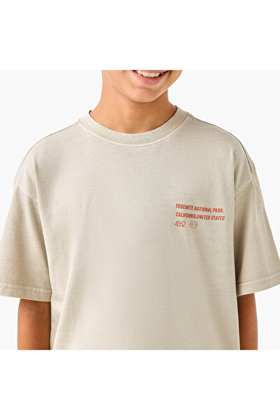 Juniors Graphic Print Crew Neck T-Shirt With Short Sleeves