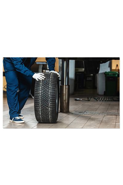 StoryGift Romania Tablou Canvas - Mecanic In Garaj, Intretinere Si Reparatii, Expertiza Auto