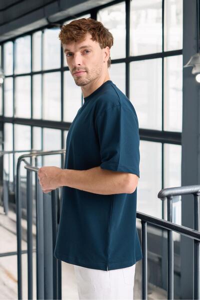 Valiberta Двошаровий бавовняний футболка з велосипедним коміром Basic Oversize для чоловіків - Прусський синій