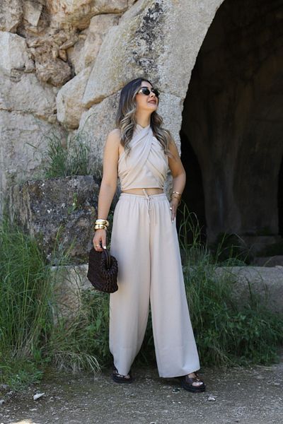 bytugcekaya Μπεζ Σετ λινό Halter
