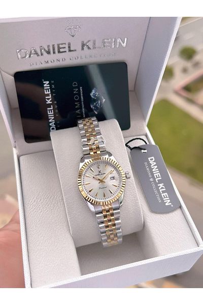 Daniel Klein Retro Mini Case Vintage Series 2 Years Warranty 5 Atm Resistant Women Wrist Watch Bdk14027.3