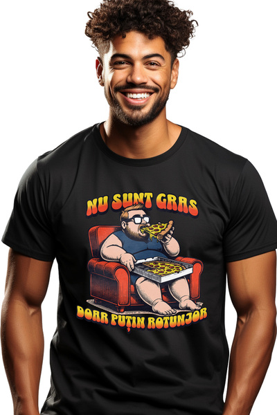 StoryGift Romania Tricou Barbati Om Mancand Pizza Nu Sunt Gras, Doar Puțin Ro...