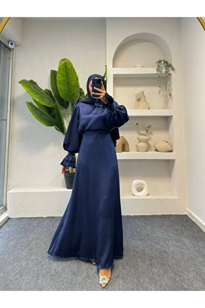 By Merve Serin BELLESA ELBİSE