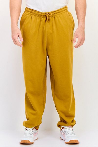 Levi's Men Regular Fit Brand Logo Jogger Pants, Brown