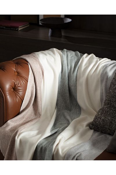 Madame Coco Angely Tv Blanket - Powder/Grey/White