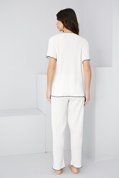 Siyah İnci beyaz Mevsimlik İnce Fiyonklu Pijama Takım7879
