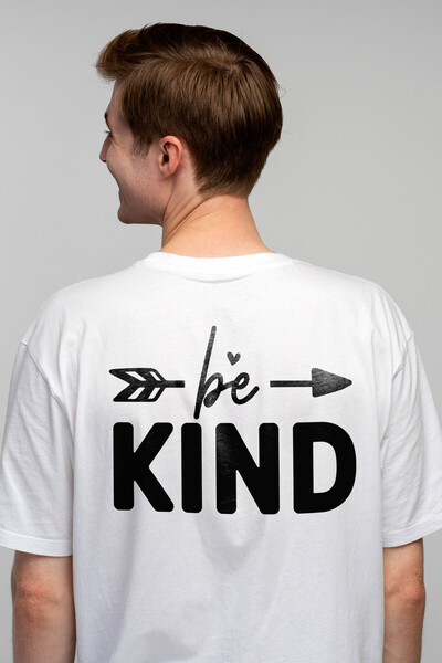 StoryGift Romania Tricou Barbati Cu Mesajul In Engleza "be Kind" - Fii Bun Cu...