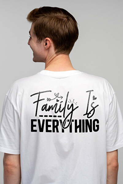 StoryGift Romania Tricou Barbati Cu Mesajul In Engleza "family Is Everything"...