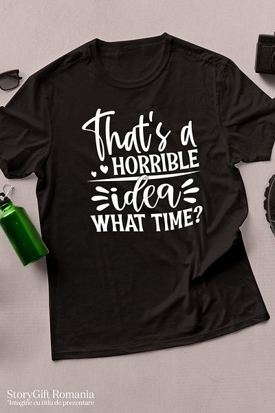 StoryGift Romania Tricou bărbătesc cu textul „Asta e o idee groaznică. Cât e ceasul?” - Bandă desenată amuzantă cu imprimeu Stg