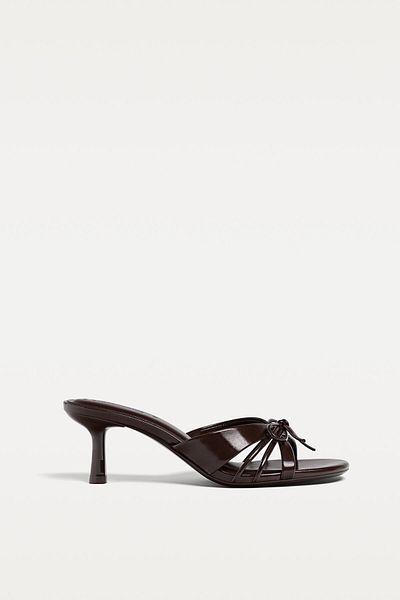 Stradivarius Heeled sandals with bow