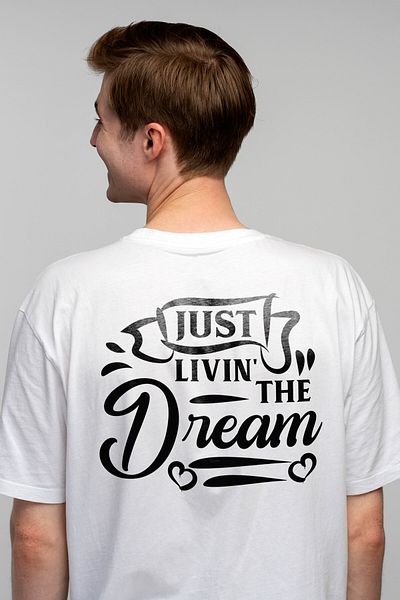 StoryGift Romania Men's T-shirt With Hearts For Those Who Really Live Their Dream With Print On The Back, Stg