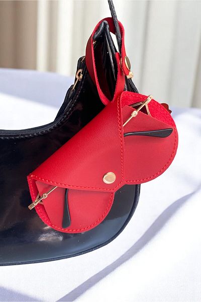 Diamara Designs Strap-On Faux Leather Women's Glasses Case Can Be Attached to Charm Bag Protective Glasses Container