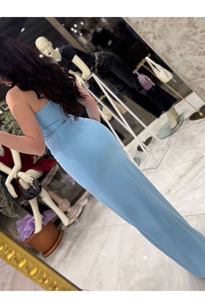 missswans Ayana One Shoulder Stone κυματιστή λεπτομέρεια Μίντι βραδινό φόρεμα με σχισμή μπροστά Μωρό μπλε