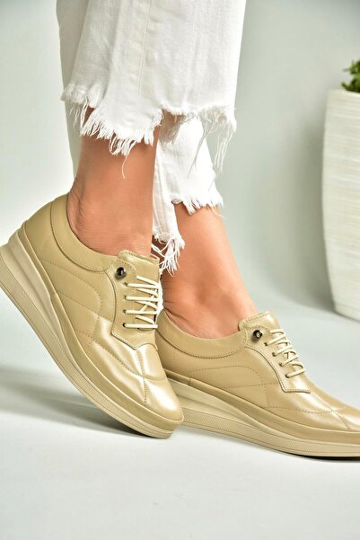 Fox Shoes U555301303 Бежеві шкіряні жіночі туфлі на щодень