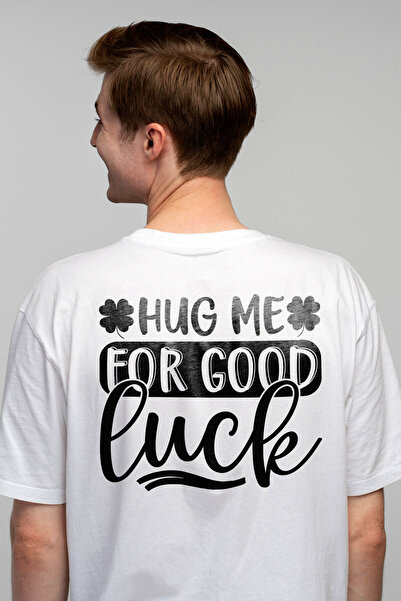 StoryGift Romania Tricou bărbătesc cu trifoi cu patru foi și textul „îmbrățiș...