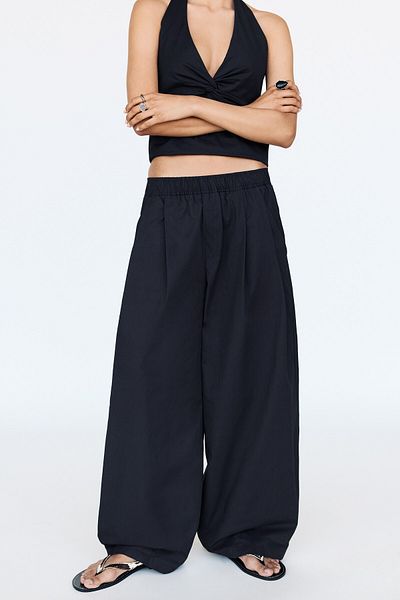Pull & Bear Barrel trousers with an elasticated waistband