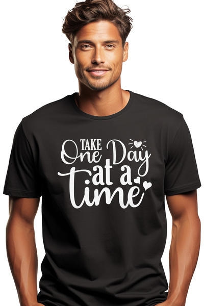 StoryGift Romania Tricou bărbătesc cu inimioare și un mesaj care te încurajea...