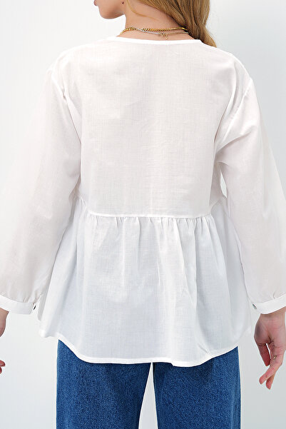VAGGON Women's White V-Neck Embroidered Skirt with Flounce Woven Blouse Prmx13419
