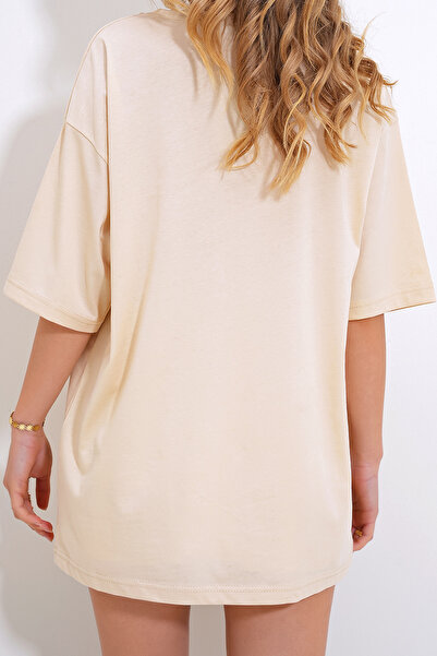 VAGGON Women's Beige Crew Neck Oversized Pearl and Stone Embroidered T-Shirt Prmx11964