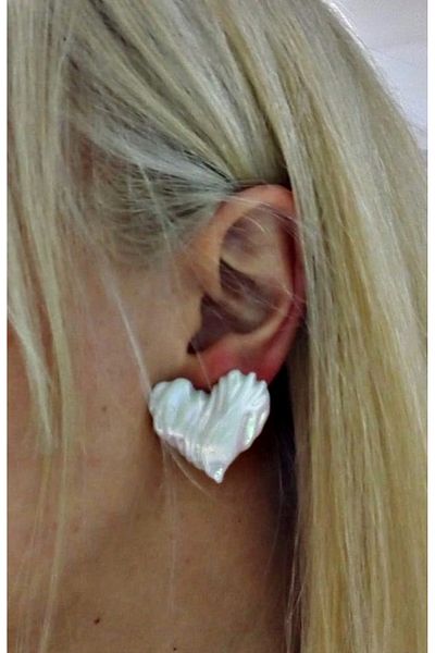 mos&more White Sparkle Heart Resin Earrings