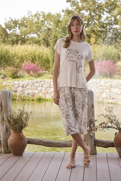 MONAMİSE Floral Patterned and Printed "You Are Awesome" Capri Set