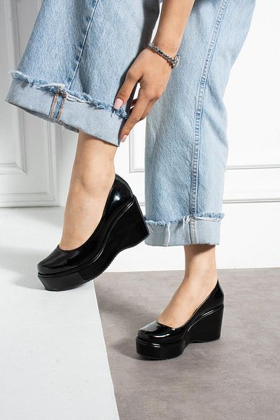 ZENNESHOES Helena Wedge Heeled Women's Shoes