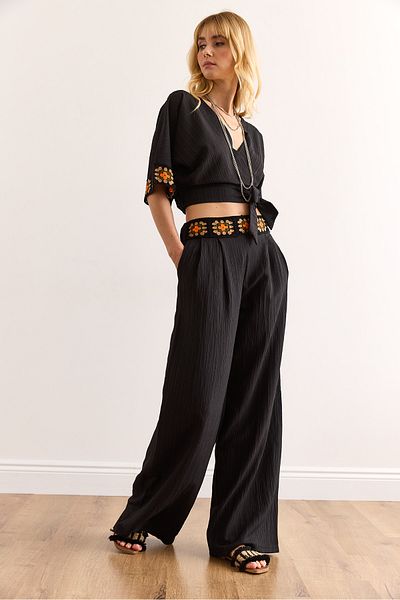 Olalook Women's Black Embroidery Banded Bottom Top Set Tkm-19000388