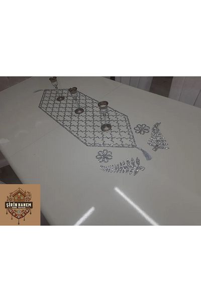 Şirin Hanem Şirin Hanem Table Runner 100X33Cm /Silvery/Shimmering (4 Pieces Brown Presentation with Gift)