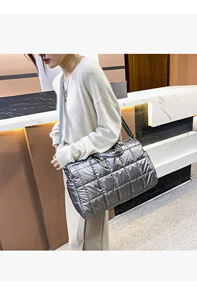 Obay Siyah Bir Stil 2021 Yeni Kış Omuz Çantası Kadın Çanta Uzay Pedi Büyük Kapasiteli Crossbody Çanta