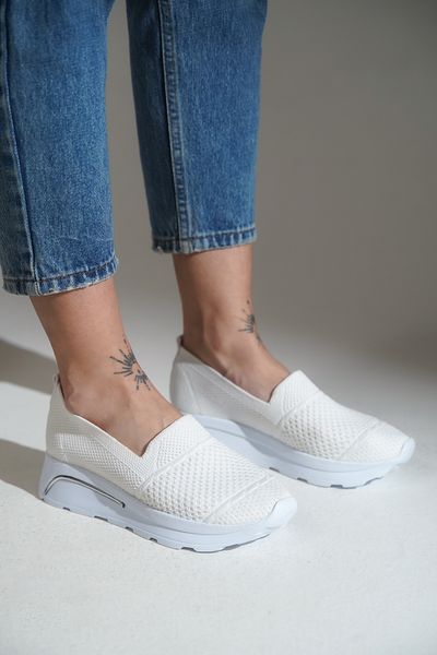 HVZ Exclusive White Knitwear Comfortable Sports Shoes Comfort Soft Sole Snekaer