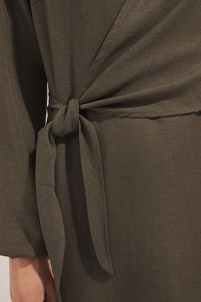 Trendyol Modest Khakifarbenes gewebtes Kleid in Leinenoptik TCTSS25EB00129