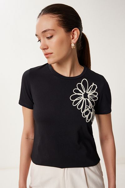 Happiness İstanbul Tricou tricotat din bumbac cu broderie florală neagră pentru femei CR00488