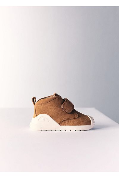 MANGO Dark Camel Baby Girl Sneaker 77045154