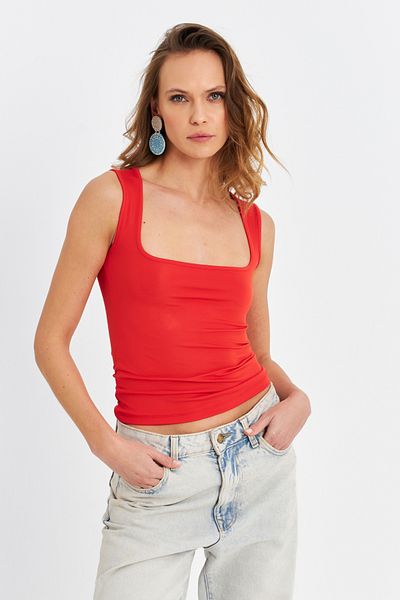 Cool & Sexy Women's Red Square Neck Blouse Tf64-90
