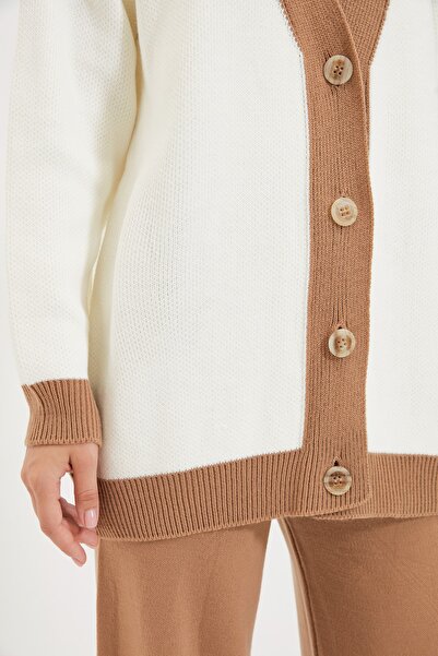 Trendyol Modest Detailní sada pletenin s velbloudím pruhem Cardigan-Pants TCTAW22AU0156